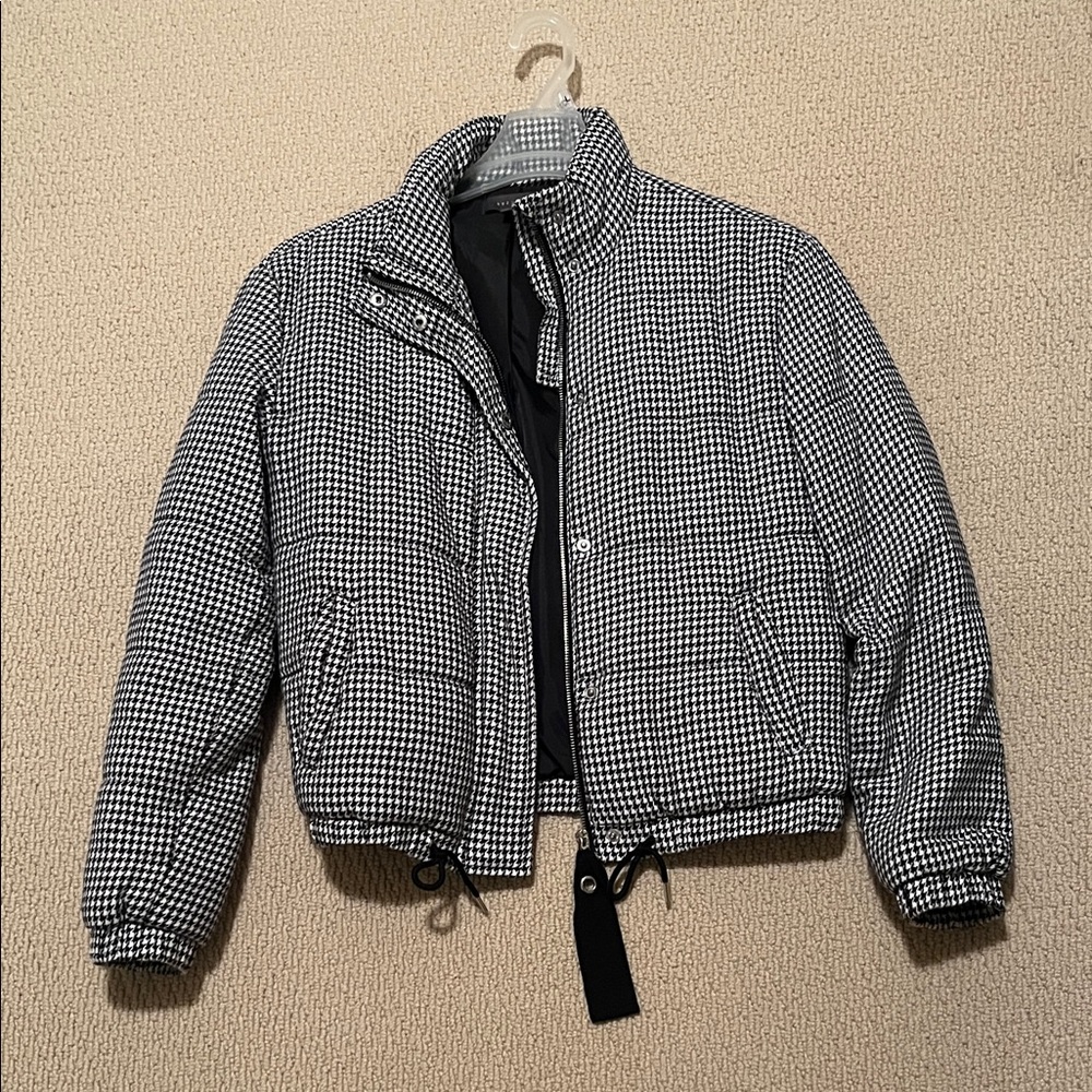 Suzy Shier | Houndstooth Puffer Jacket